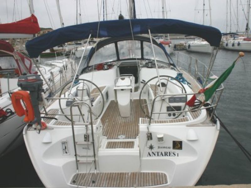 Sun Odyssey 43