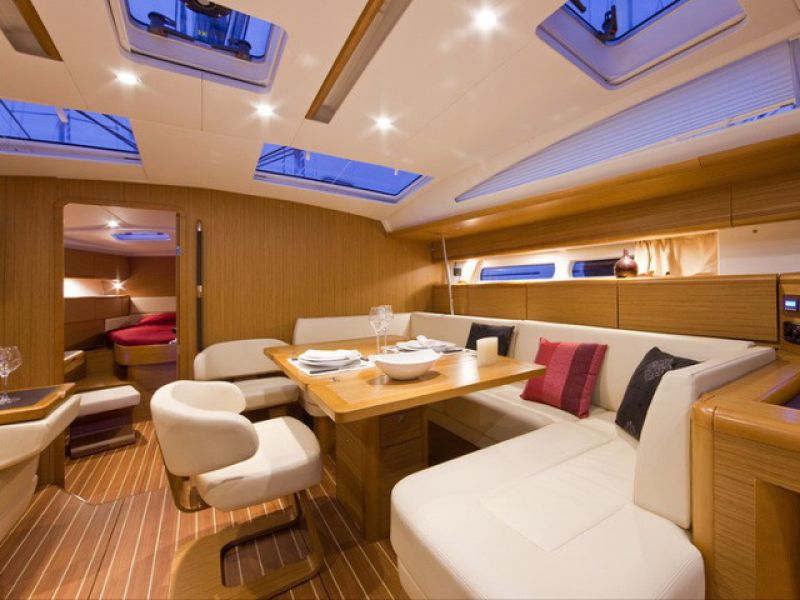 Jeanneau 53