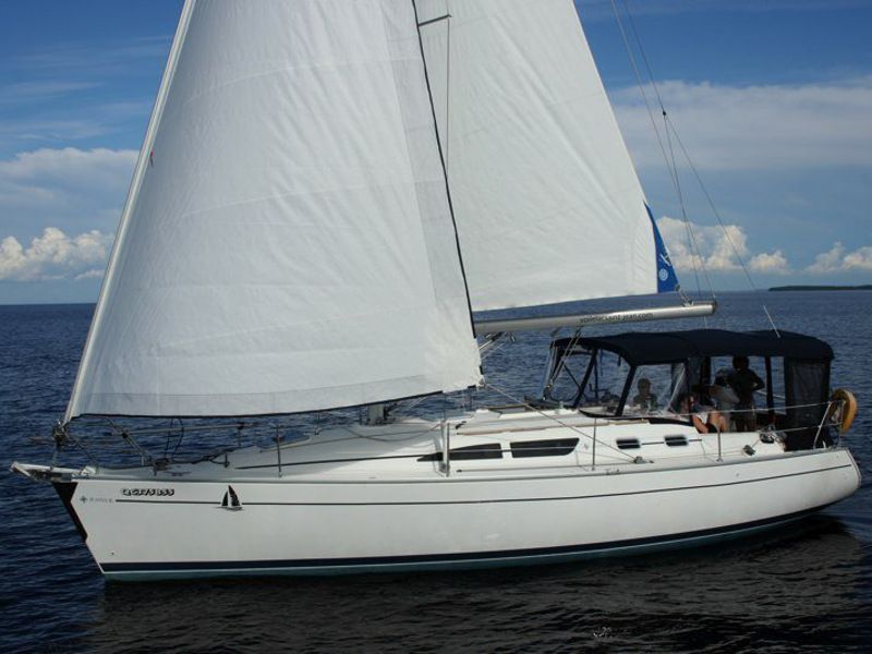 Sun Odyssey 37