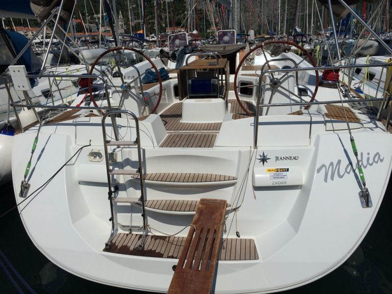 Jeanneau 53