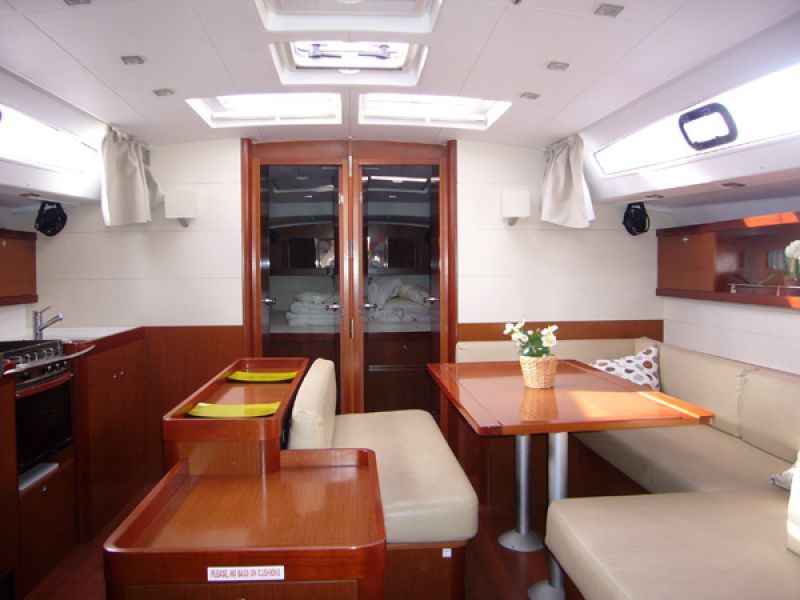 Oceanis 50 Family