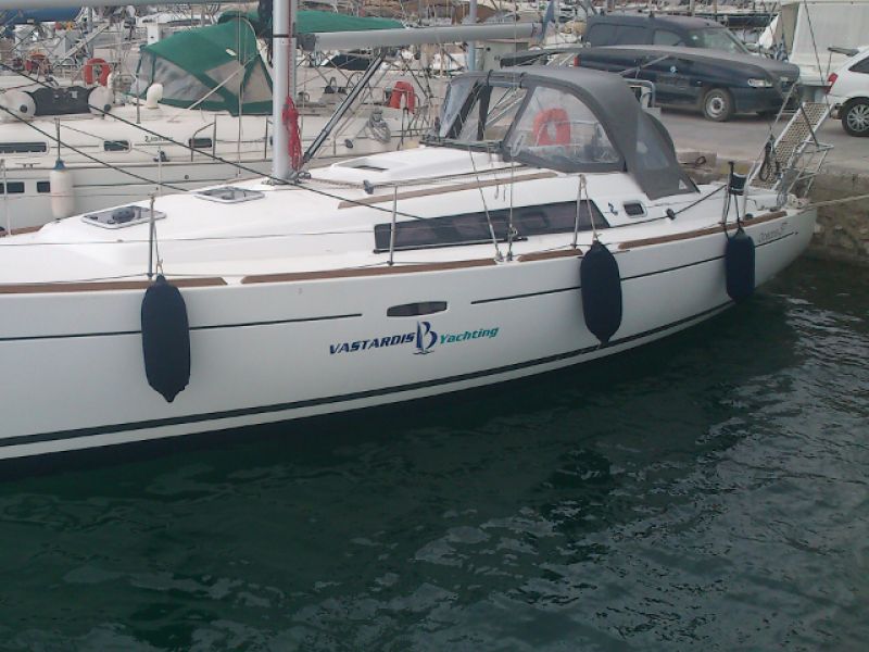 Oceanis 37