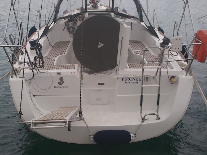 Oceanis 37