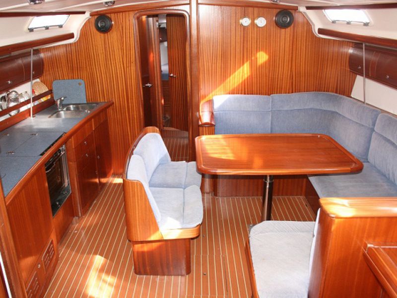 Bavaria 44 cruiser