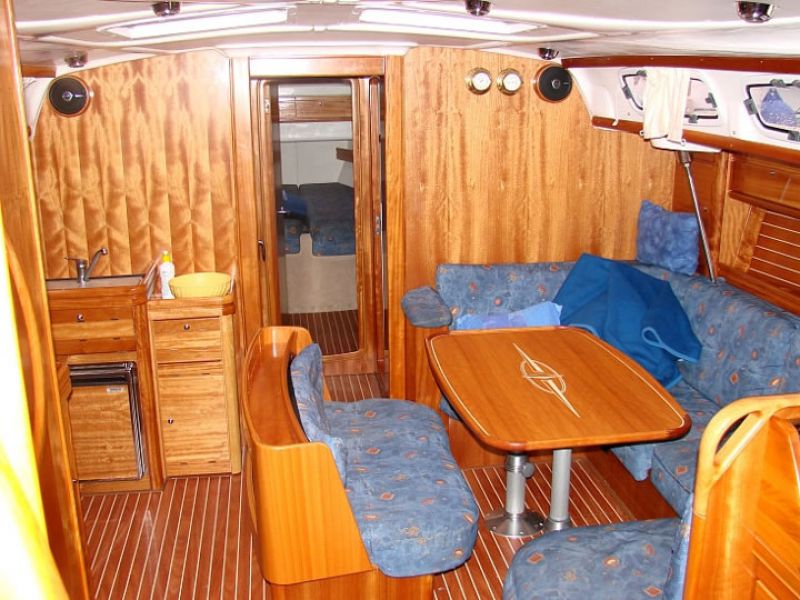 Bavaria 44 cruiser