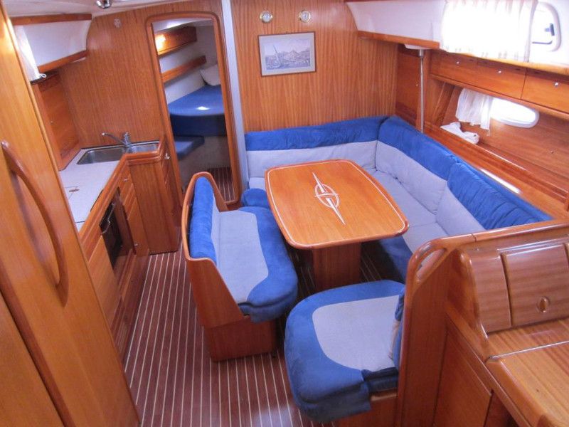 Bavaria 39 Cruiser(8)