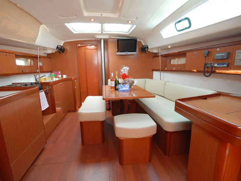 Beneteau Cyclades 433