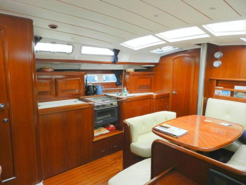 Oceanis 423