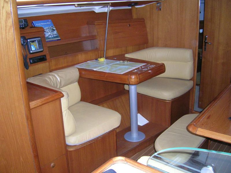 Sun Odyssey 40