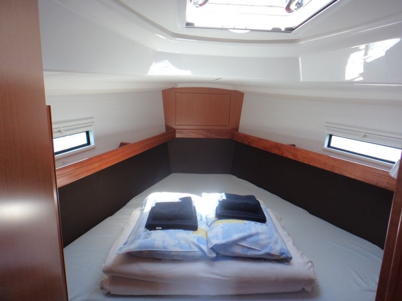 Bavaria Cruiser 37