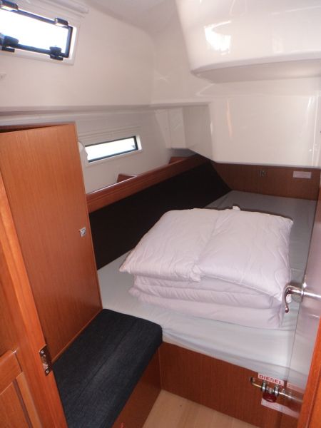 Bavaria Cruiser 37