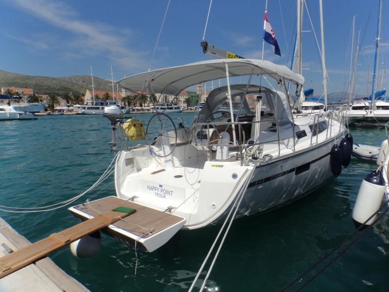 Bavaria Cruiser 37