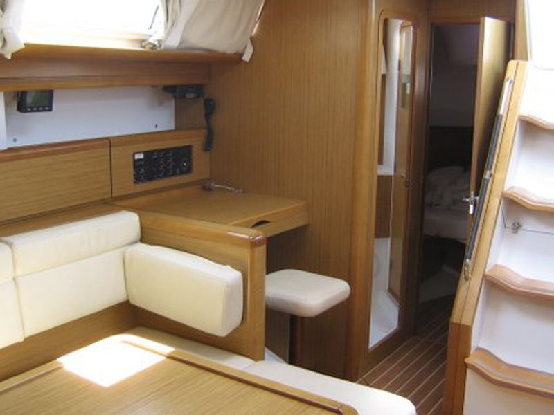 Sun Odyssey 49i