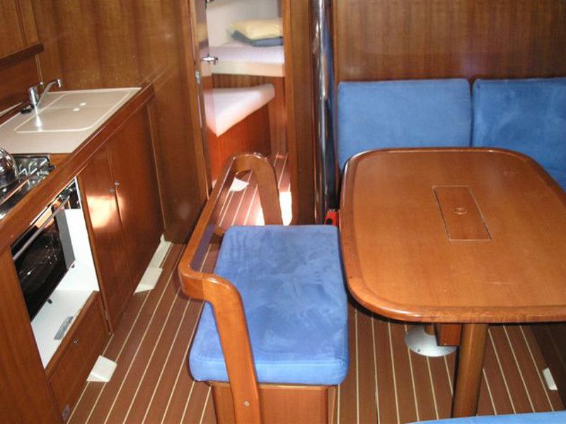 Dufour 385