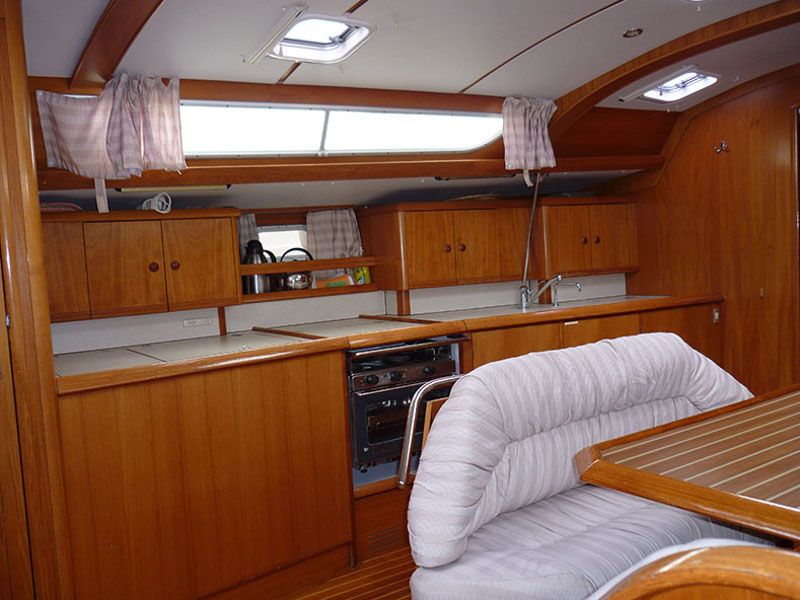 Sun Odyssey 452
