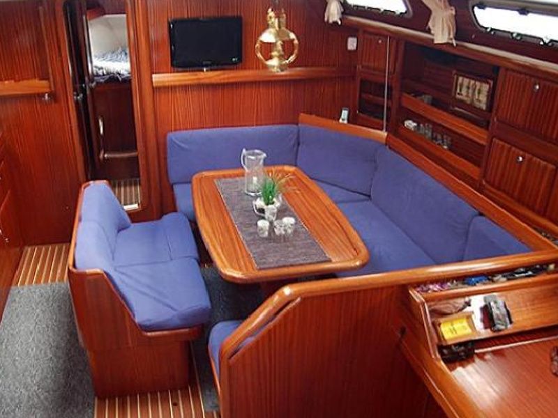 Bavaria 42
