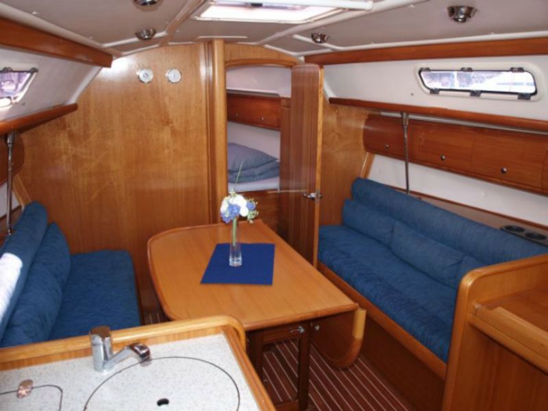 Bavaria 32