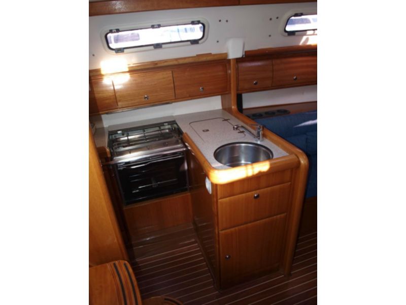 Bavaria 32