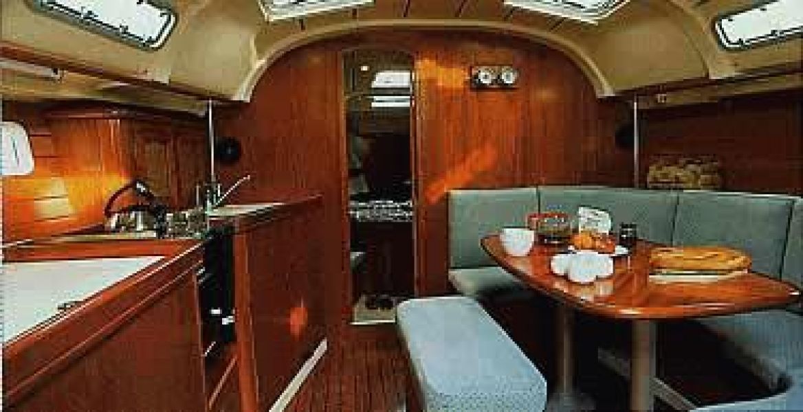 Oceanis 381