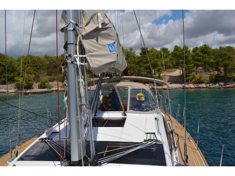 Jeanneau 57