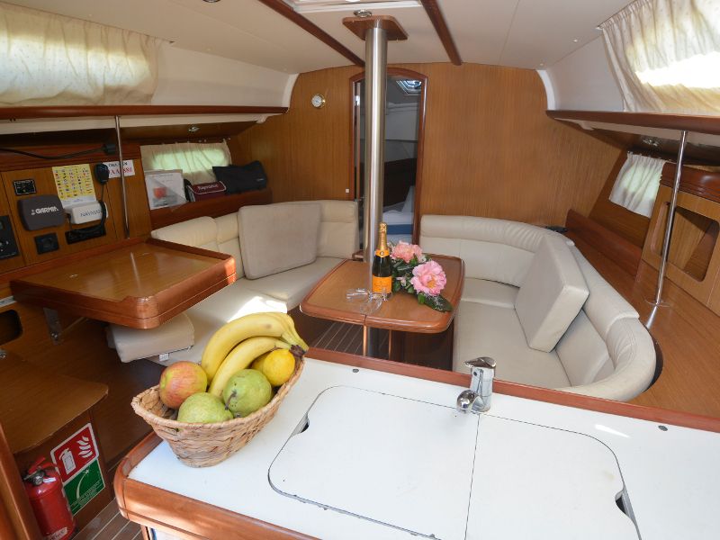 Sun Odyssey 36i