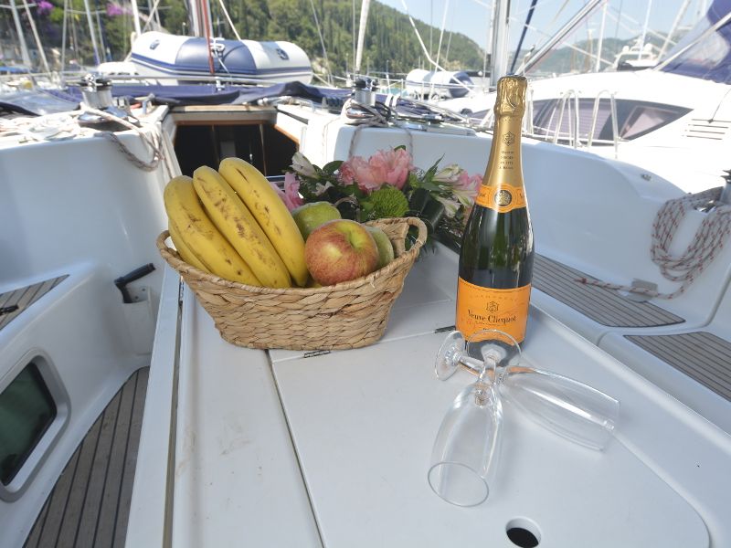 Sun Odyssey 49i