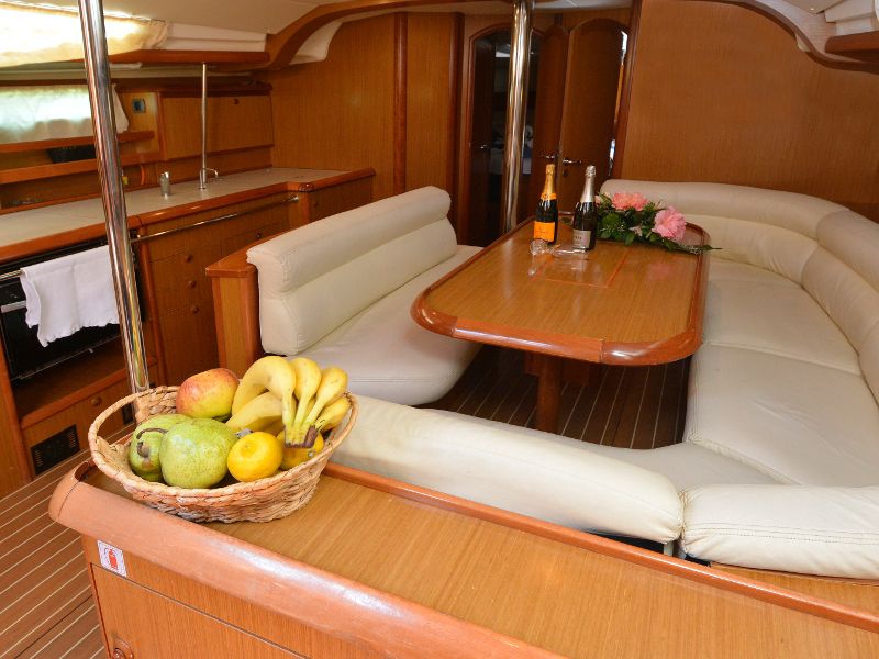 Sun Odyssey 49i