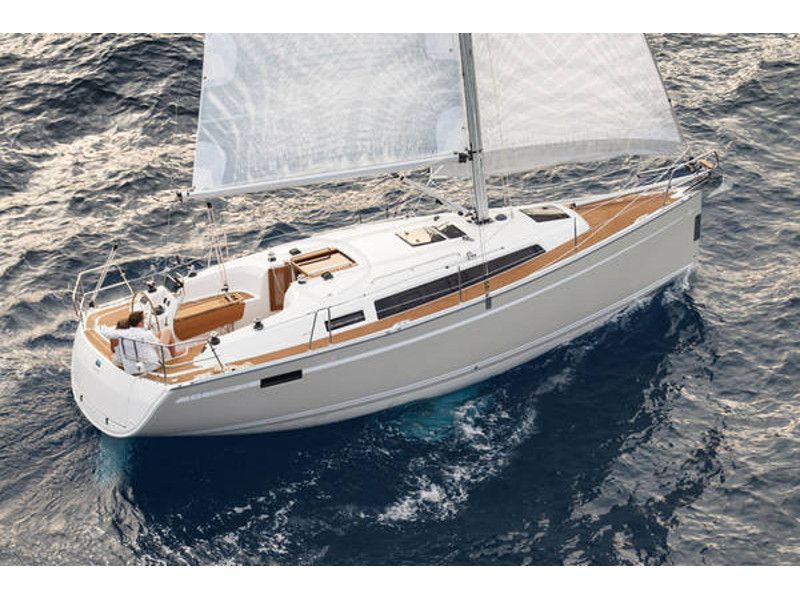 Bavaria Cruiser 33