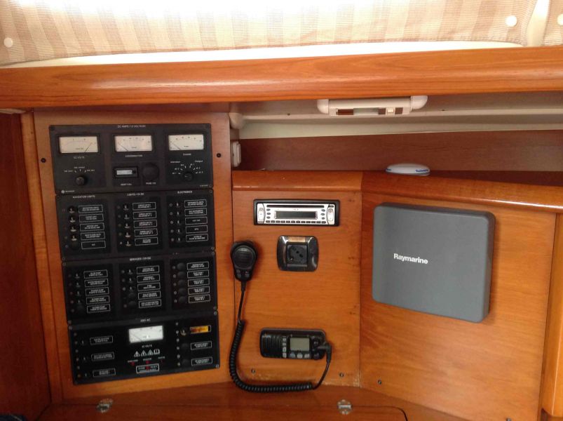 Sun Odyssey 43