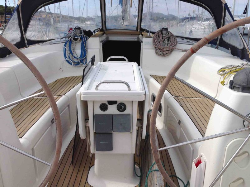 Bavaria 44