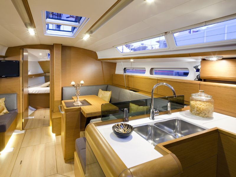 Sun Odyssey 409