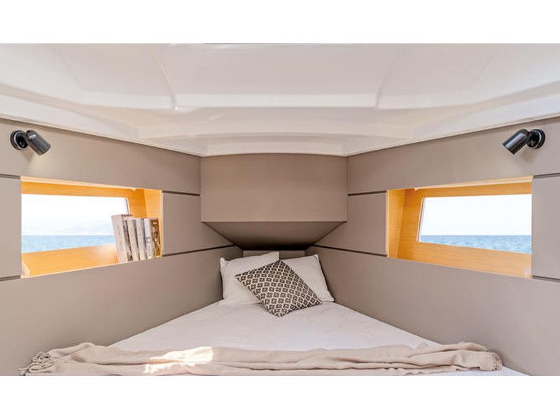 Oceanis 35