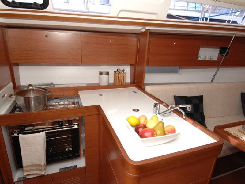 Dufour 335 GL