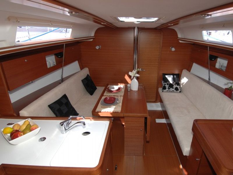 Dufour 335 GL