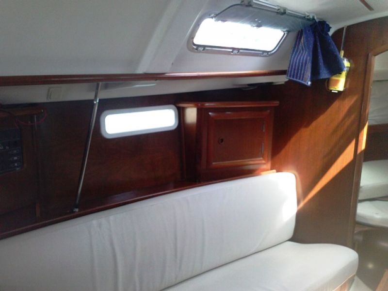 Oceanis 331