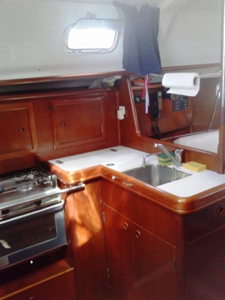 Oceanis 331