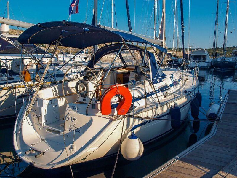 Bavaria 32