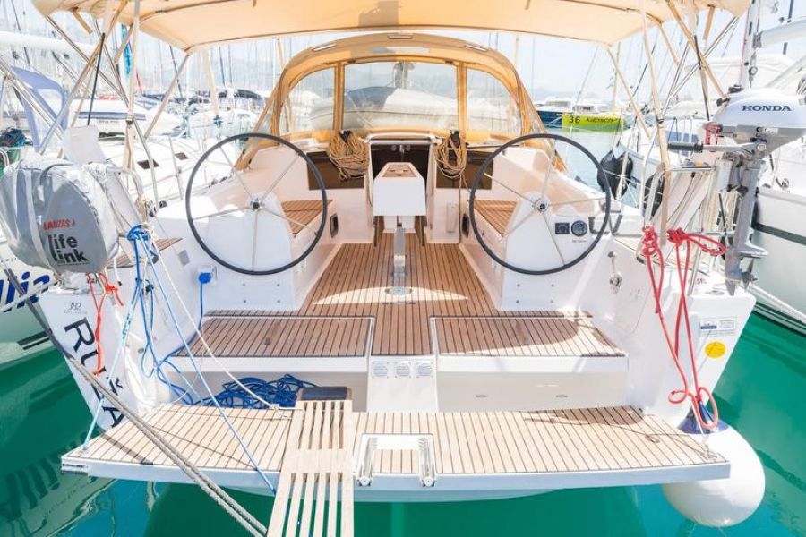 Dufour 382 GL