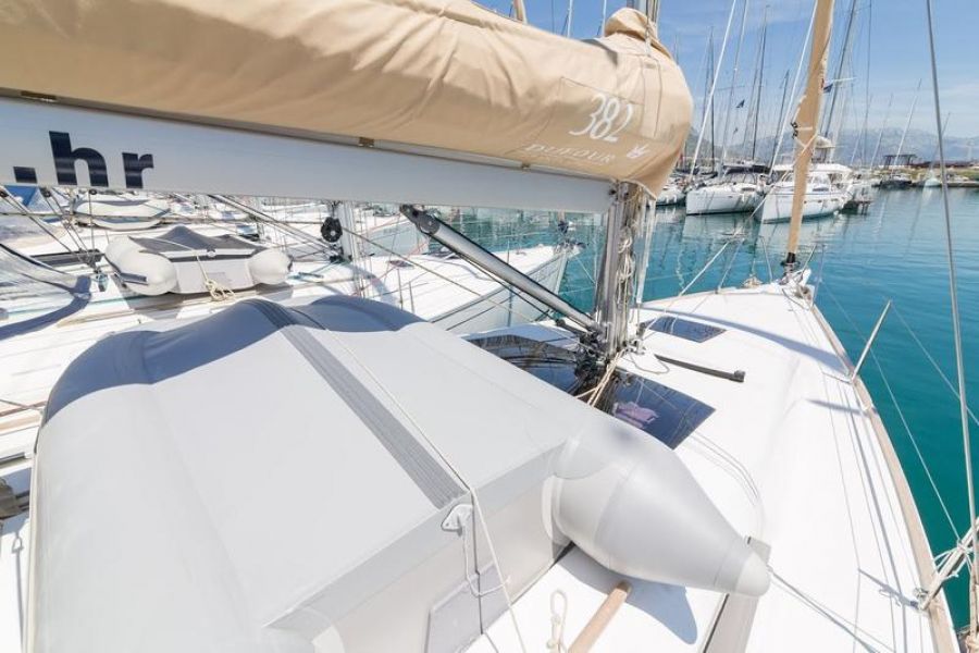 Dufour 382 GL
