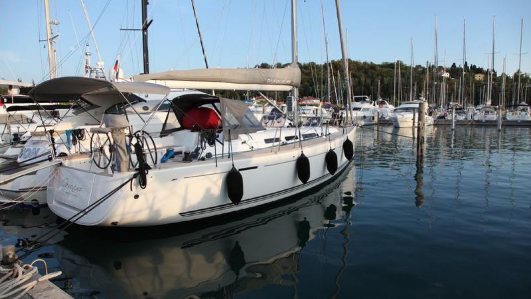 Dufour 45E
