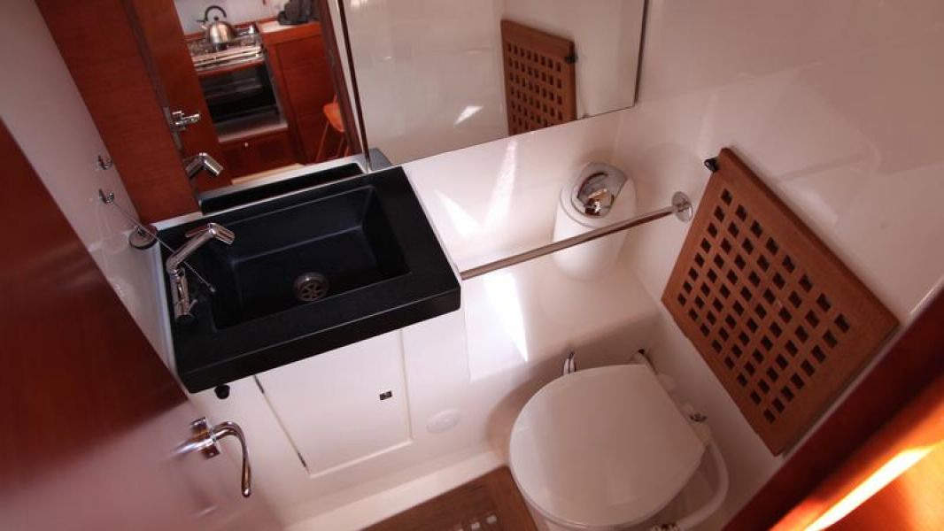 Dufour 45E