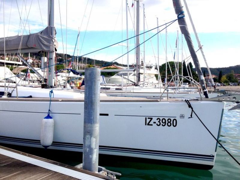Dufour 45E