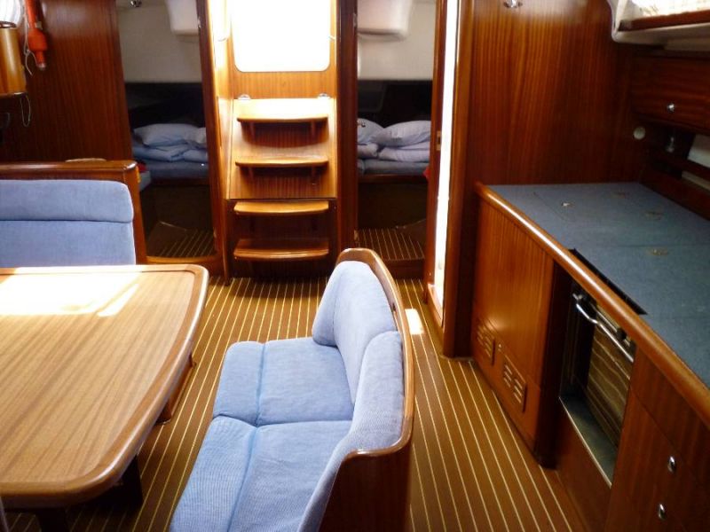 Bavaria 44