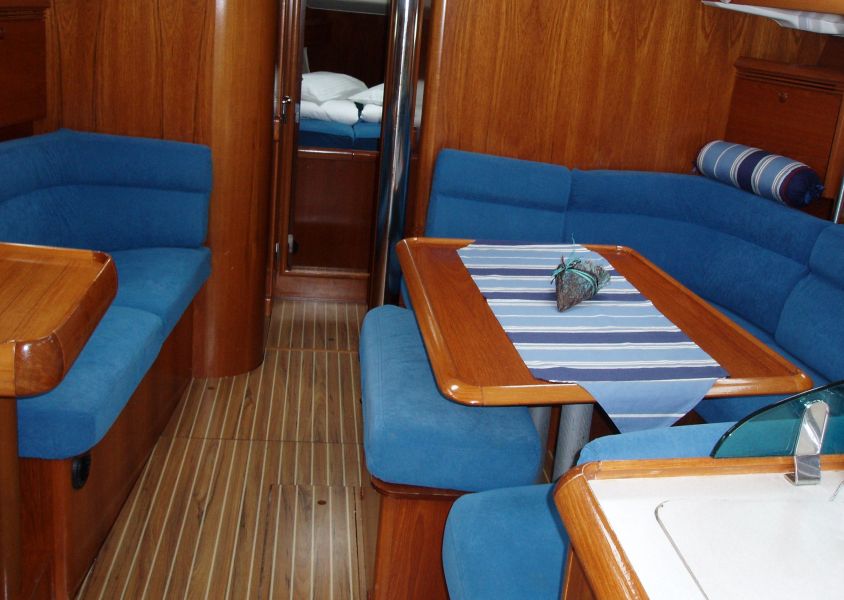 Sun Odyssey 43