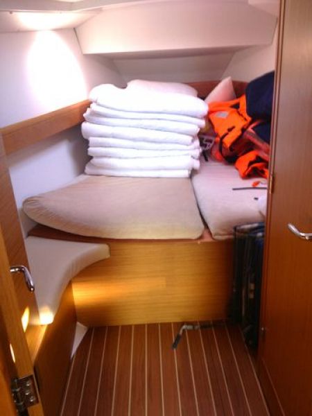 Sun Odyssey 42i
