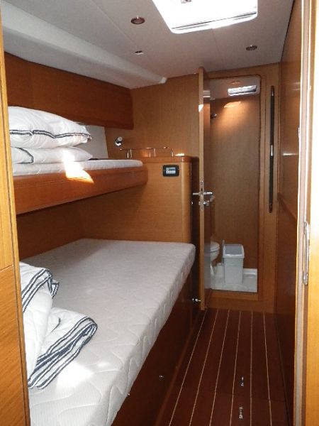 Jeanneau 57