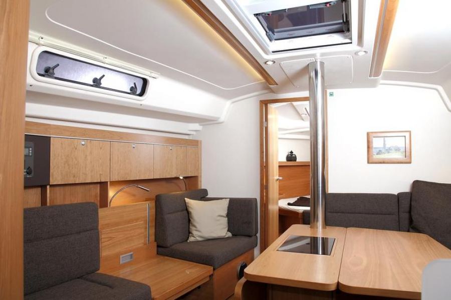 Hanse 415