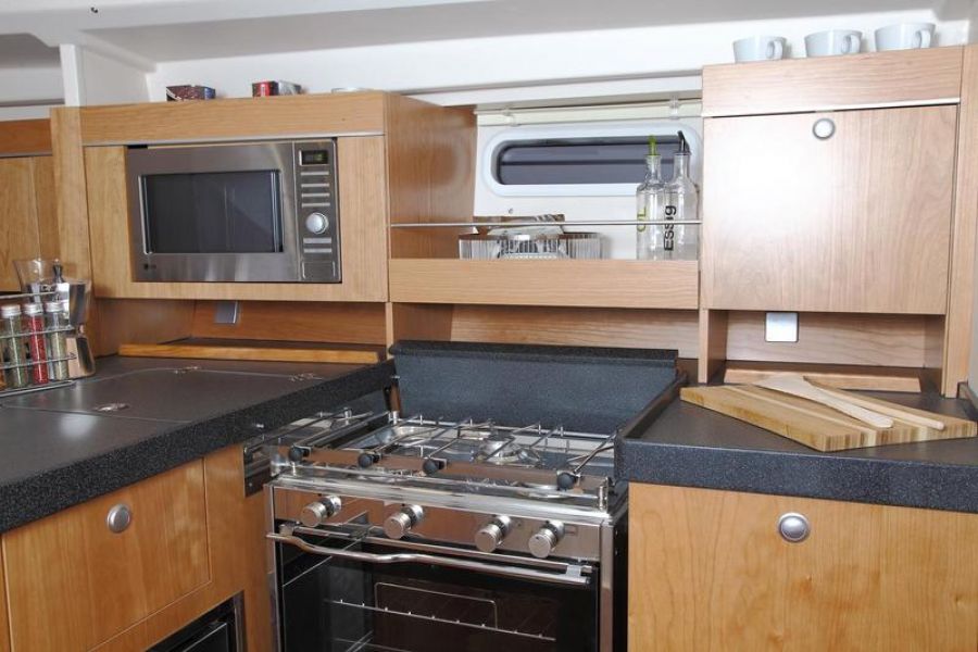 Hanse 415