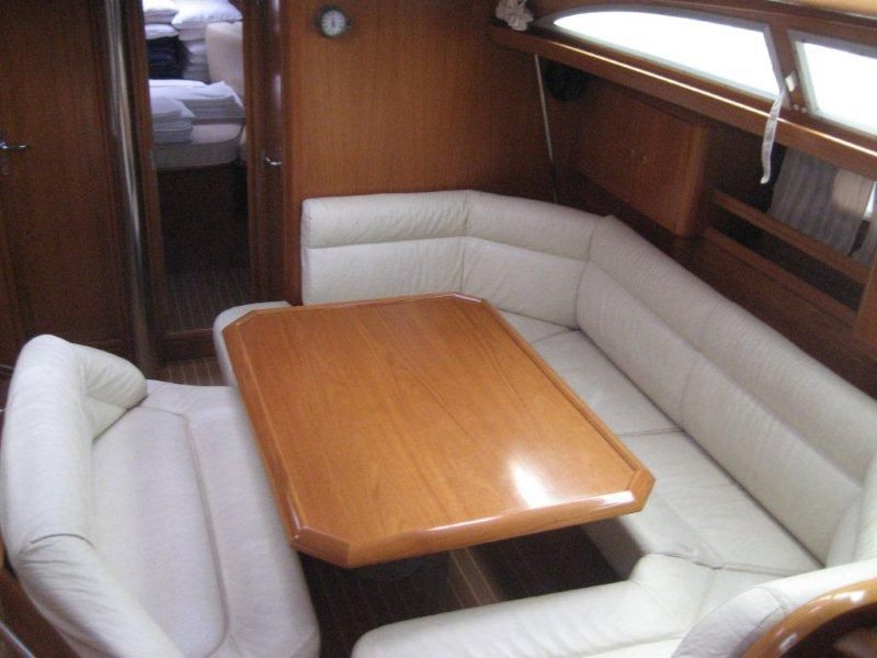 Sun Odyssey 452