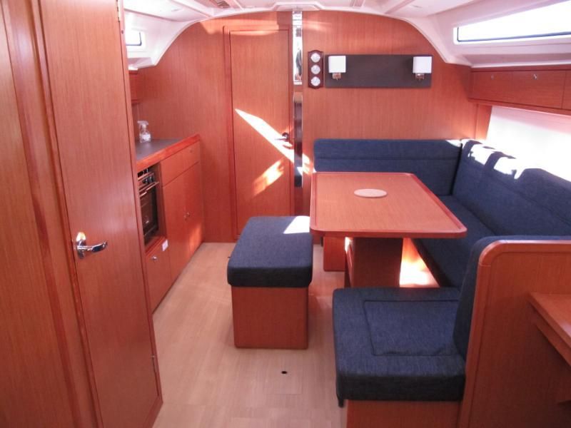 Bavaria Cruiser 41 - 3 cab